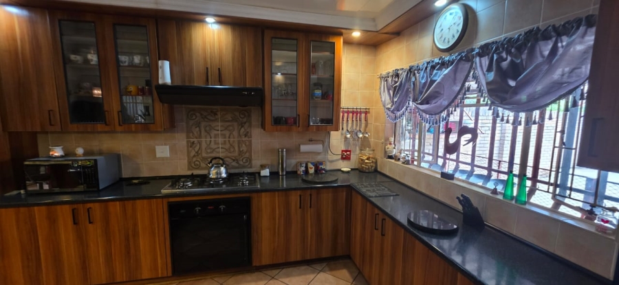 3 Bedroom Property for Sale in Flimieda North West